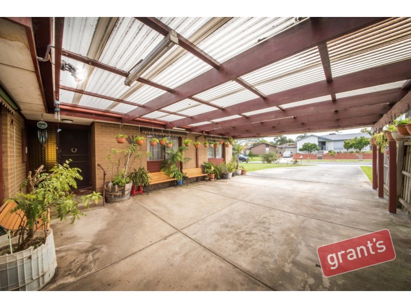 20 Village Drive, Hampton Park VIC 3976