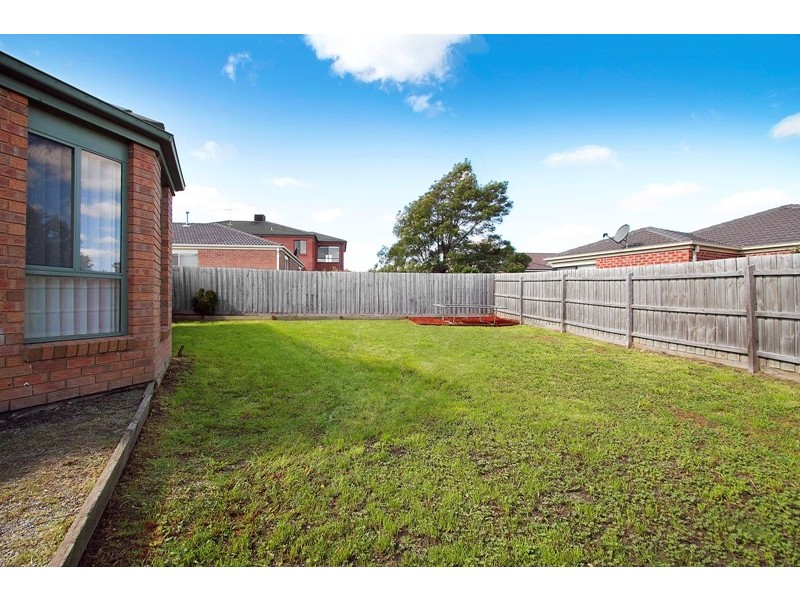 13 Palais Close, Narre Warren South VIC 3805