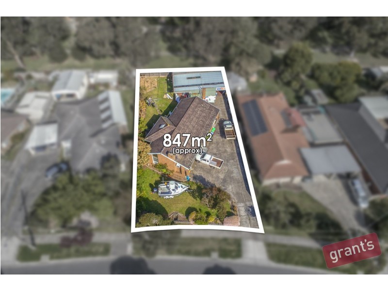 8 Fountain Drive, Narre Warren VIC 3805