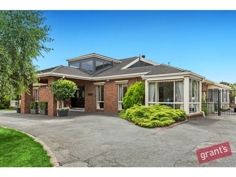 9 Douglas Court, Narre Warren North VIC 3804