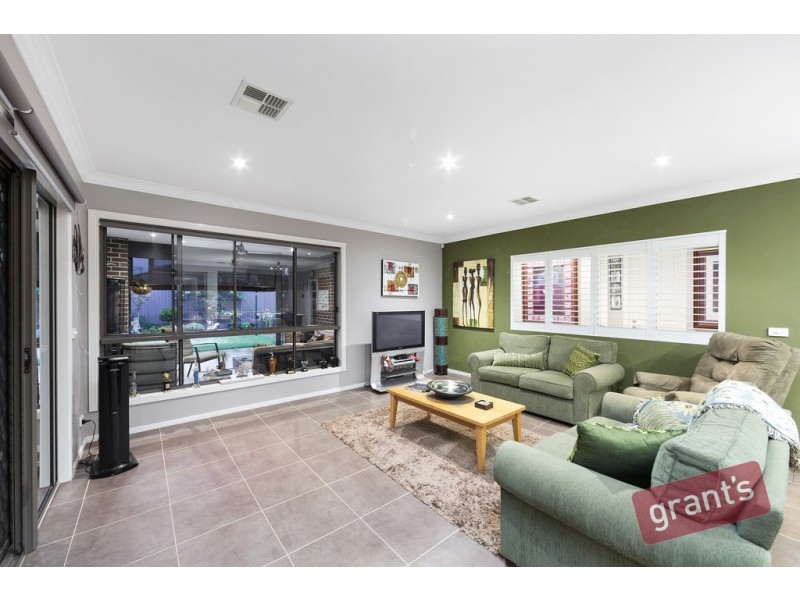 4 Hereford Close, Berwick VIC 3806