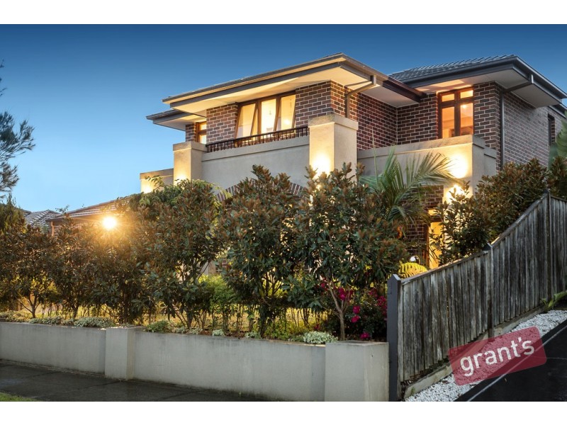 4 Hereford Close, Berwick VIC 3806