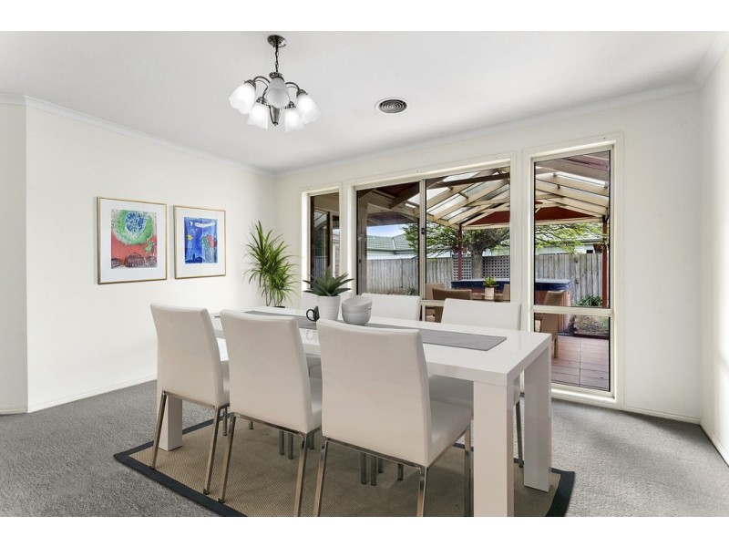 8 Lennon Court, Narre Warren South VIC 3805