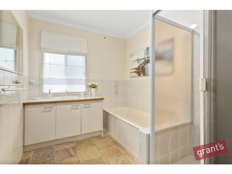 31 Kendall Drive, Narre Warren VIC 3805