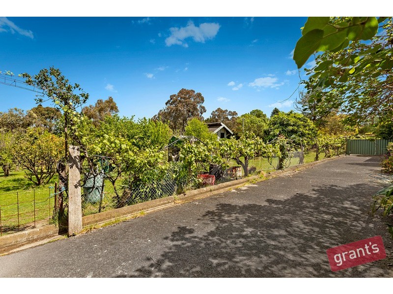 14 Grantchester Road, Narre Warren North VIC 3804