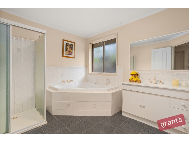 3 Glen Court, Narre Warren VIC 3805