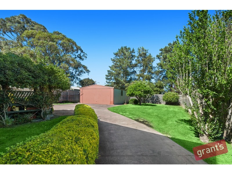 18 Sweeney Drive, Narre Warren VIC 3805