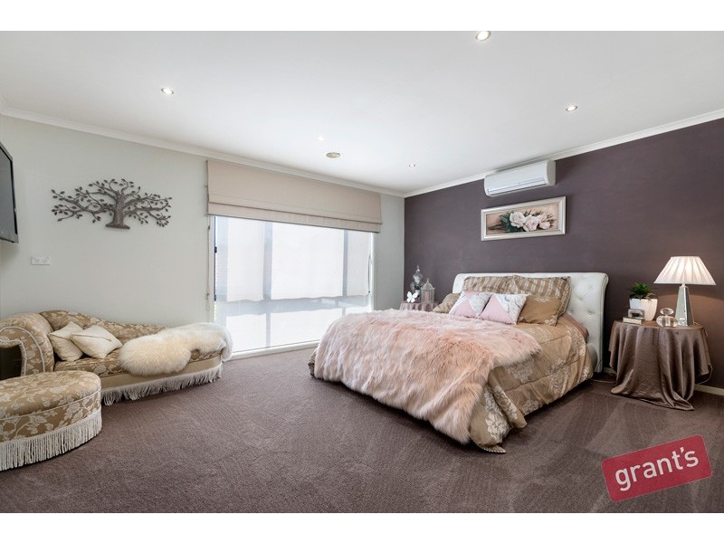 42 Bridgewater Boulevard, Berwick VIC 3806