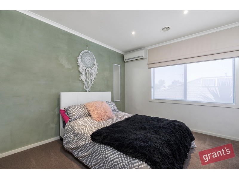 42 Bridgewater Boulevard, Berwick VIC 3806