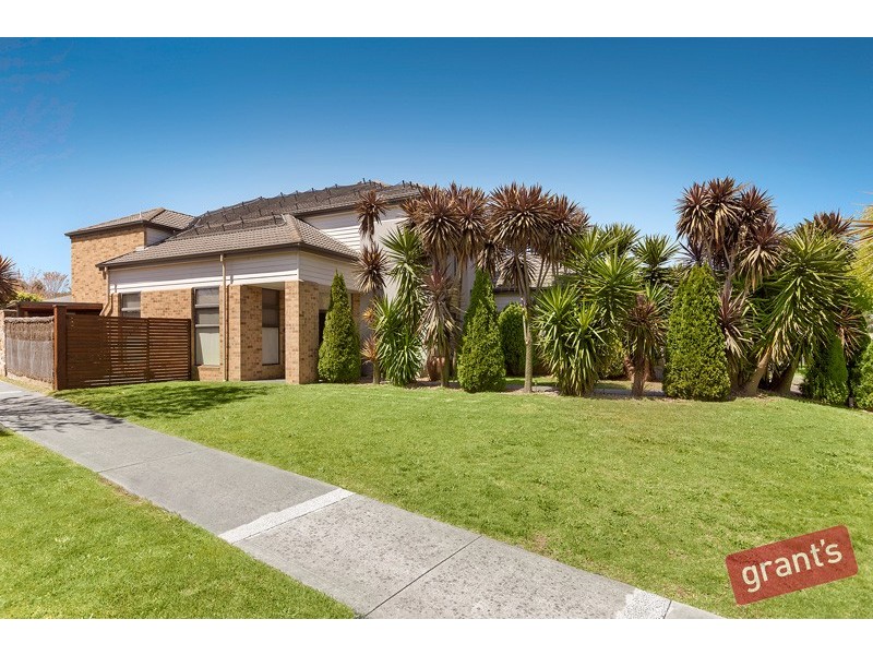 42 Bridgewater Boulevard, Berwick VIC 3806