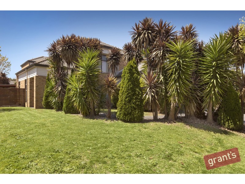 42 Bridgewater Boulevard, Berwick VIC 3806