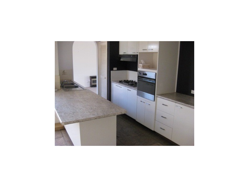 3 Bosco Clse, Narre Warren VIC 3805