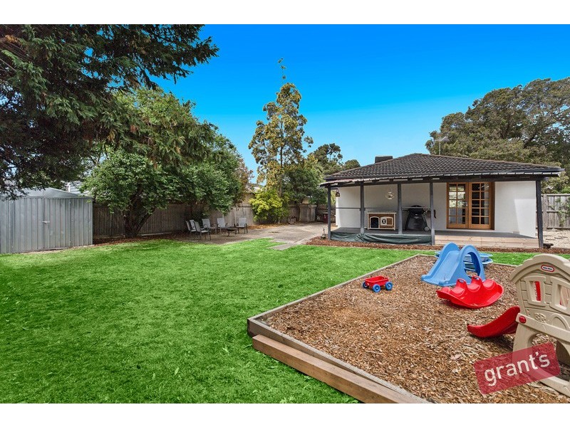 13 Cormorant Close, Endeavour Hills VIC 3802