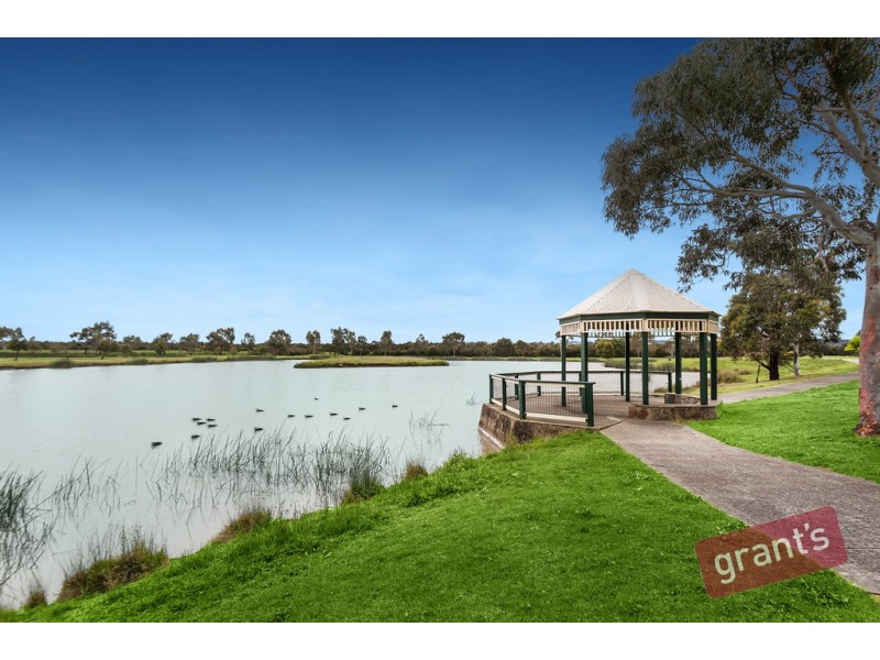 53 Loxley Boulevard, Narre Warren South VIC 3805