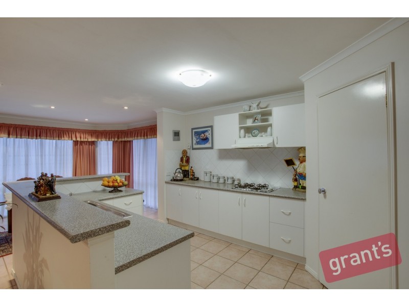 4 Belmore Court, Narre Warren VIC 3805