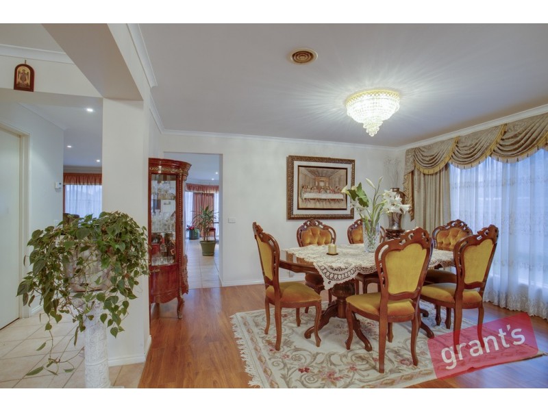 4 Belmore Court, Narre Warren VIC 3805