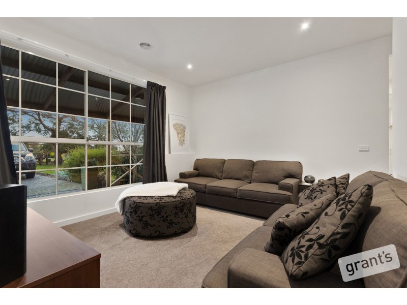 11 Harries Court, Narre Warren North VIC 3804