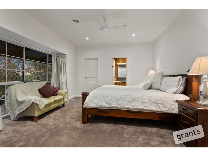 11 Harries Court, Narre Warren North VIC 3804