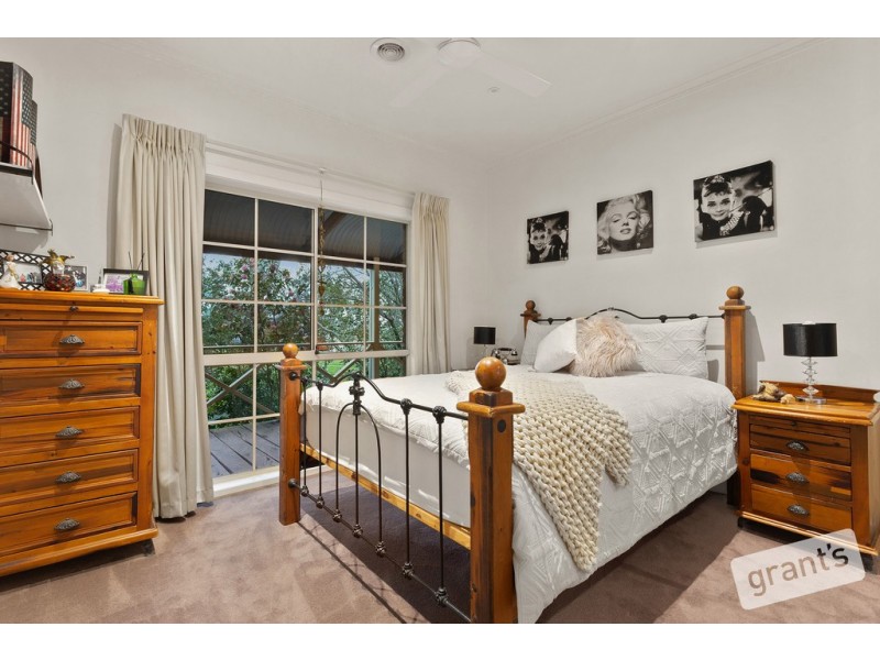 11 Harries Court, Narre Warren North VIC 3804