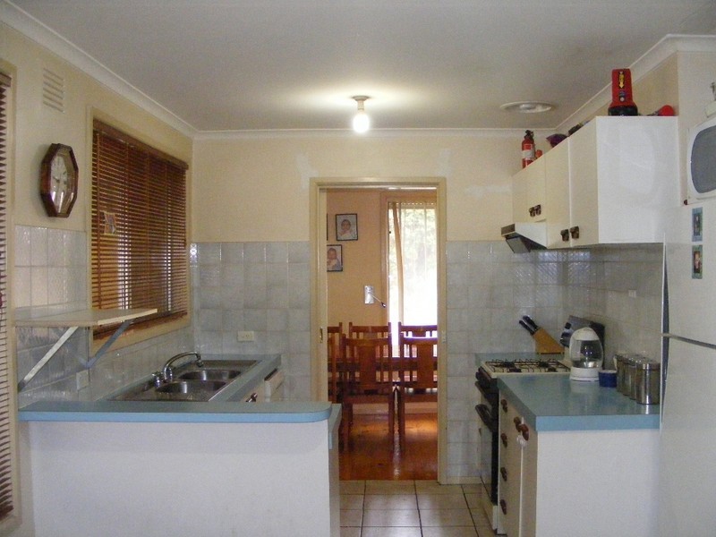 13 Fountain Drive, Narre Warren VIC 3805