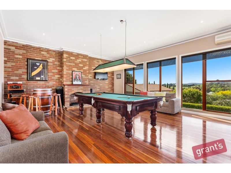 12 Tom Gearon Court, Narre Warren North VIC 3804