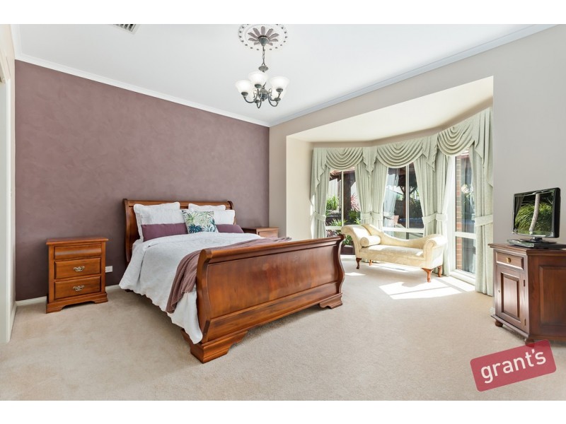 12 Tom Gearon Court, Narre Warren North VIC 3804