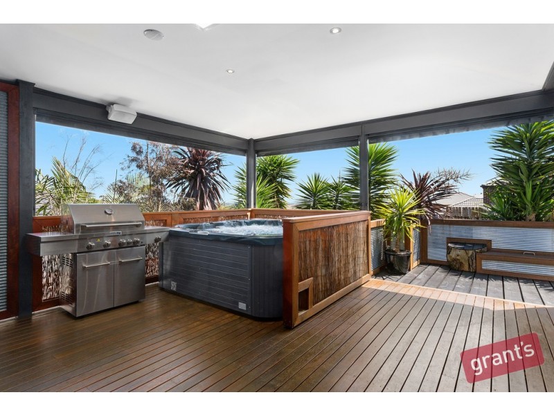 6 Swallow Court, Berwick VIC 3806