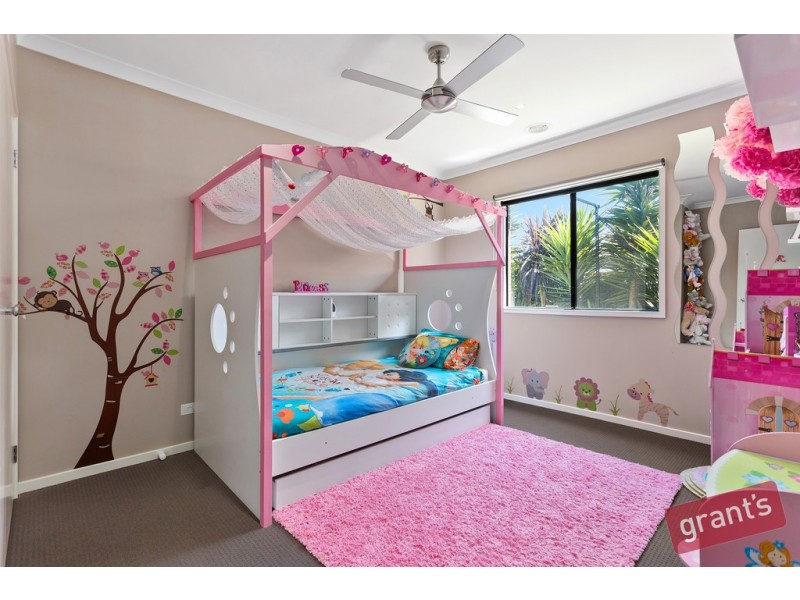 6 Swallow Court, Berwick VIC 3806