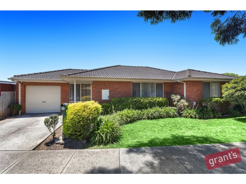 30 Linda Drive, Cranbourne West VIC 3977