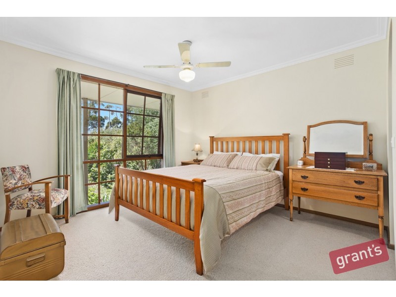 16 Oaks Court, Lysterfield South VIC 3156