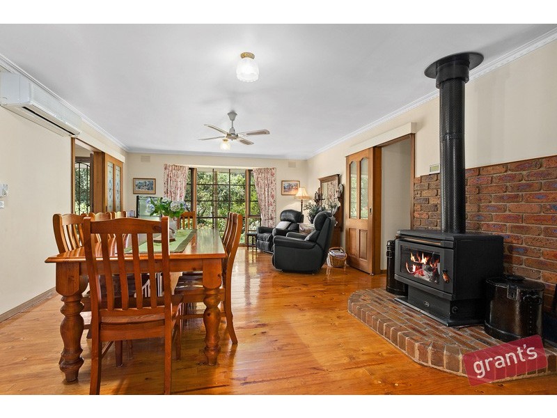 16 Oaks Court, Lysterfield South VIC 3156