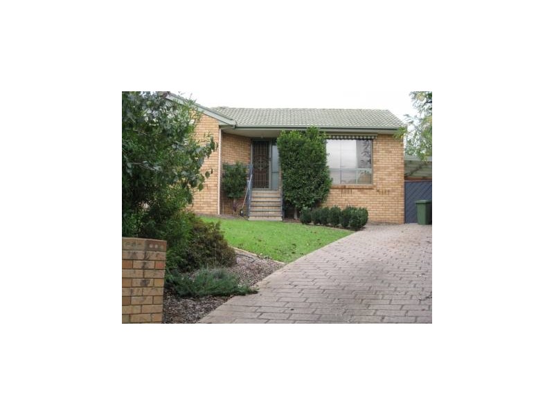 5 Houlden Crt, Narre Warren VIC 3805