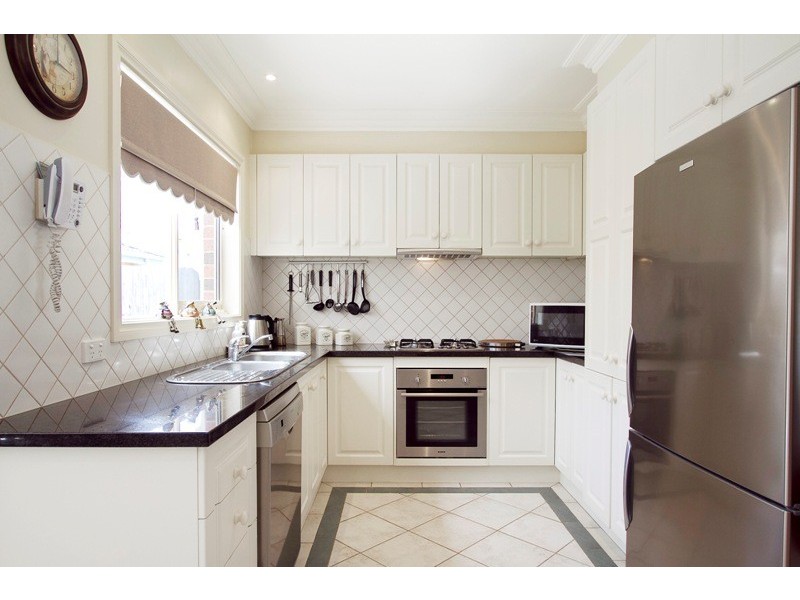 1/16-17 Wittenberg Court, Narre Warren VIC 3805