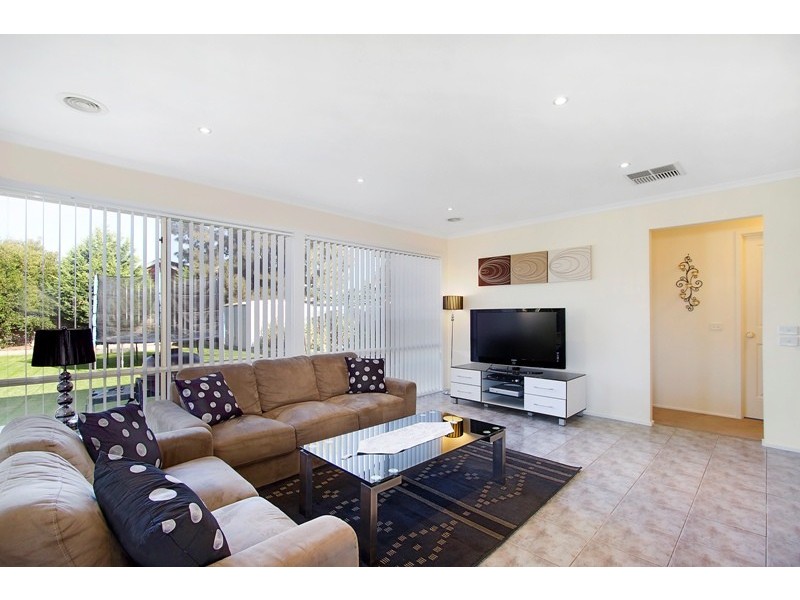 69 Anaconda Road, Narre Warren VIC 3805