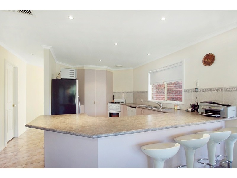 69 Anaconda Road, Narre Warren VIC 3805