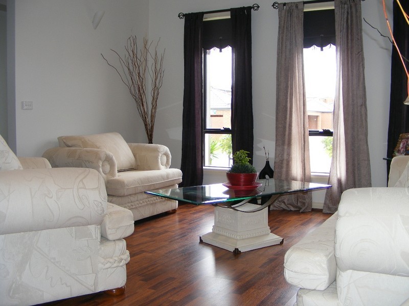 16 Charlwood Close, Lynbrook VIC 3975