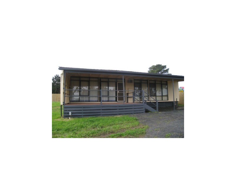 97 Bartok Crt, Narre Warren VIC 3805