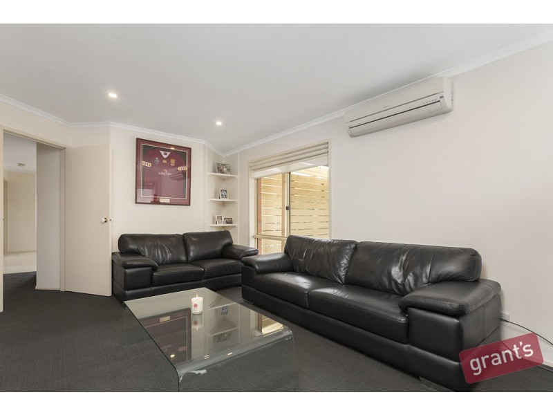 6 Norman Place, Narre Warren VIC 3805