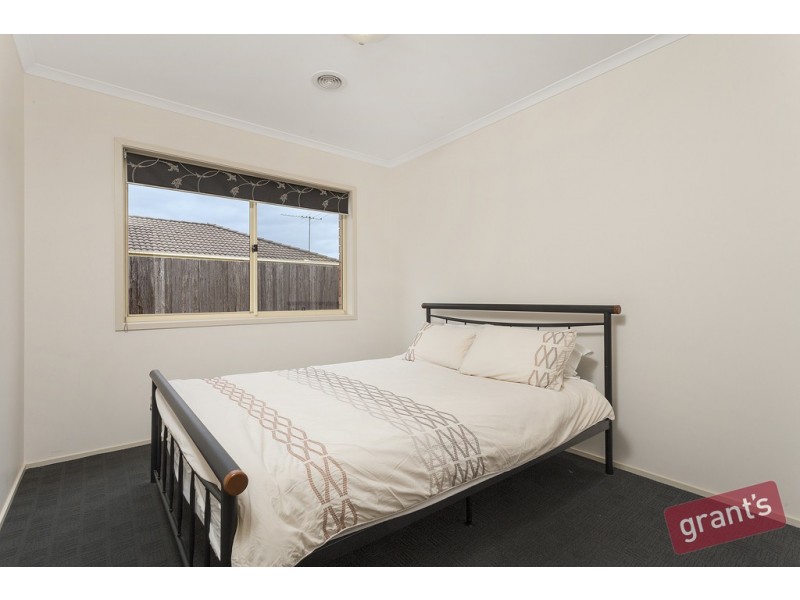 6 Norman Place, Narre Warren VIC 3805