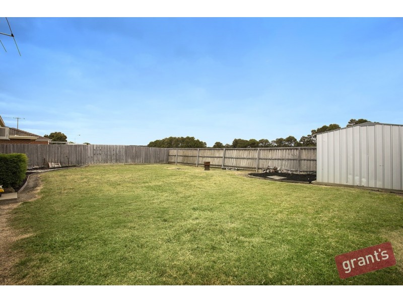 6 Norman Place, Narre Warren VIC 3805