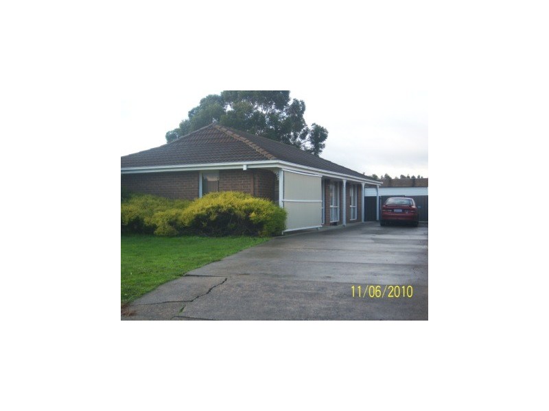 67 Woodlands Crs, Narre Warren VIC 3805