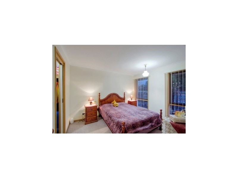 1 Fuchsia Crt, Narre Warren VIC 3805