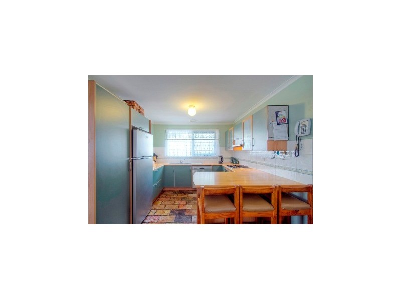 7 Fuchsia Crt, Narre Warren VIC 3805