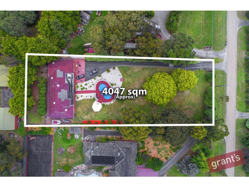 8 Jacques Road, Narre Warren North VIC 3804