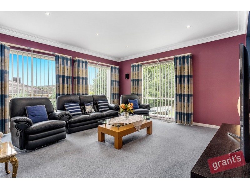 16 John Joseph Court, Narre Warren North VIC 3804