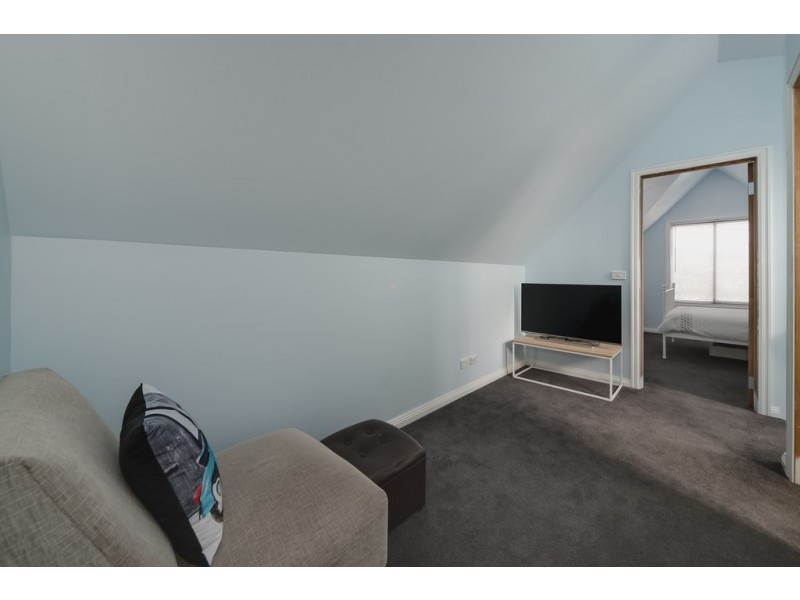 56 Barondi Avenue, Narre Warren VIC 3805