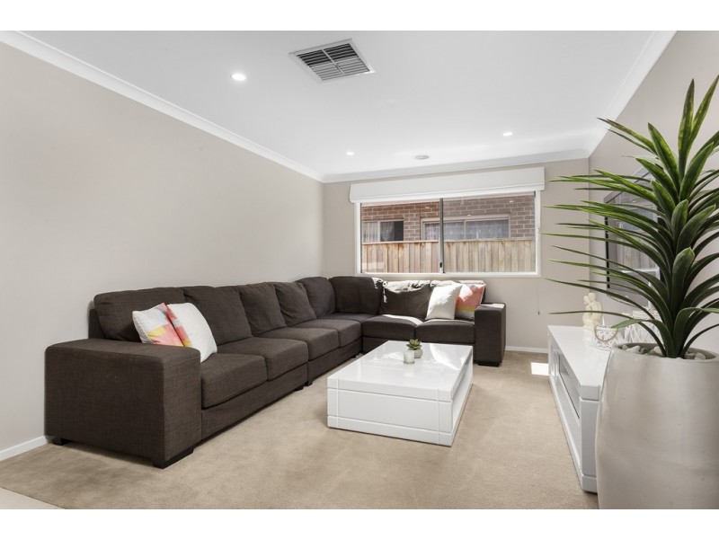 88 Boland Drive, Lyndhurst VIC 3975