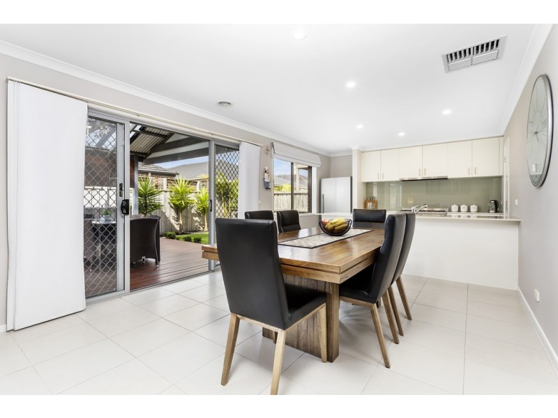 88 Boland Drive, Lyndhurst VIC 3975