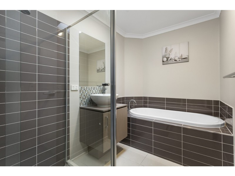 88 Boland Drive, Lyndhurst VIC 3975