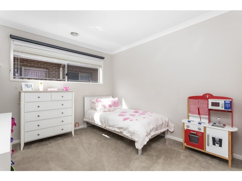 88 Boland Drive, Lyndhurst VIC 3975